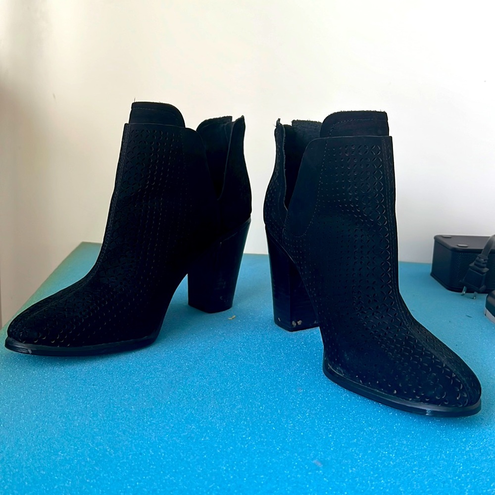 Vince Camino ankle boots black